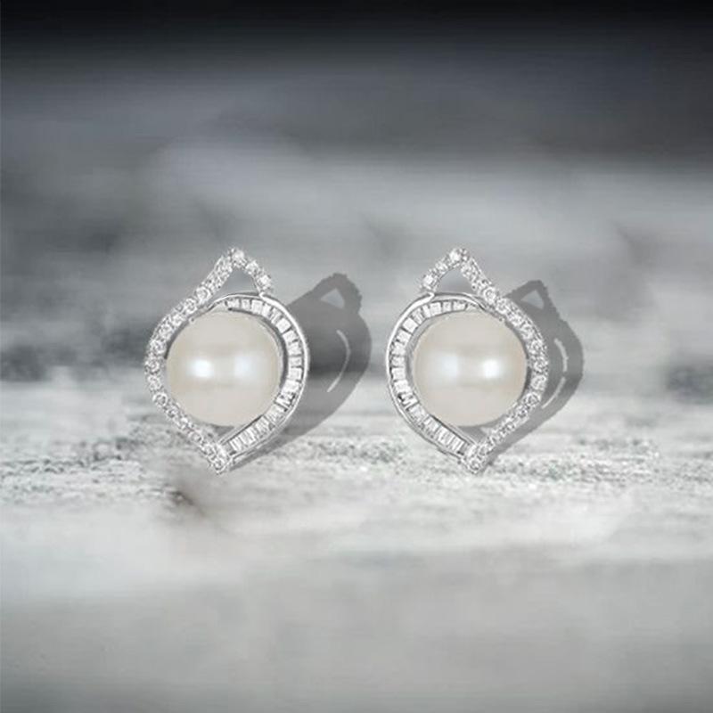 

2026 New Baroque Style Pearl Earrings Design Sense of Temperament Ins High-end Sense Geometric Simplicity Versatile Zircon