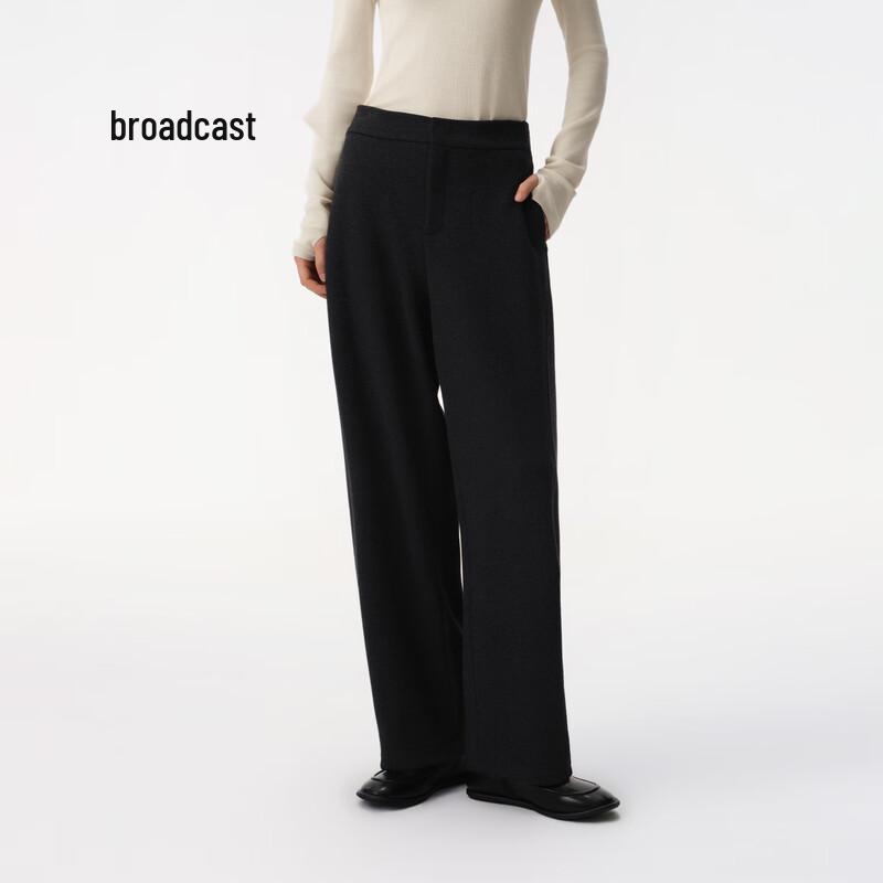 broadcast Women's Banana Fit Casual Pants