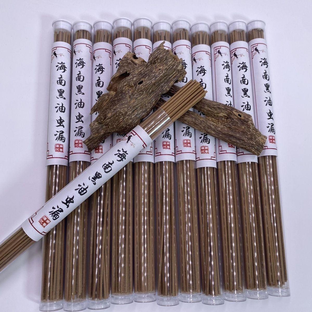 

хайнаньский черный маслянистый киара ладан, натурально культивируемый кинам, кинам агаровое дерево, Китай, хайнаньские благовония 10g