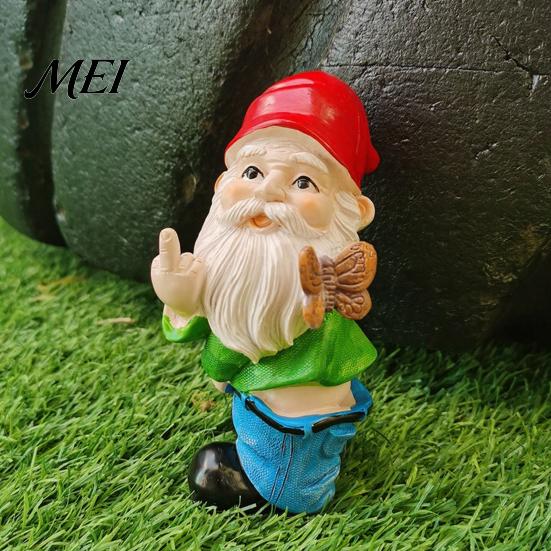 Creative Gardening Gifts Naughty Middle Finger Gnome Statue, Resin Garden Goblin Ornament, Funny Weatherproof Decor Gesture Dwarf Decoration