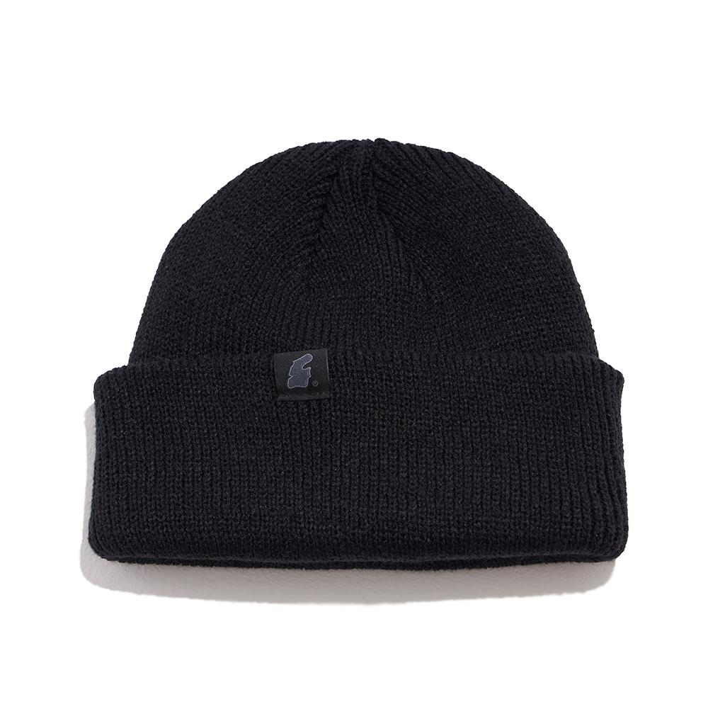 APOSTROPHE COMMA Reversible Bk Label Short Beanie (Black)