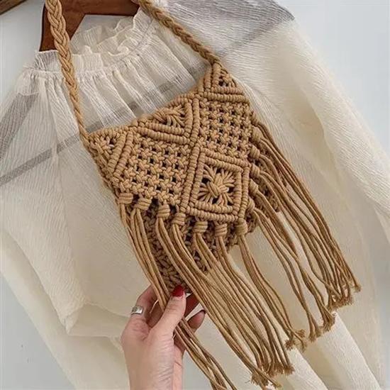 Yogodlns Bohemian Tassel Straw Bag Women Fashion Weave Handmade Crossbod Bag Summer Kintted Beach Handbag Vacation Lady Pouch