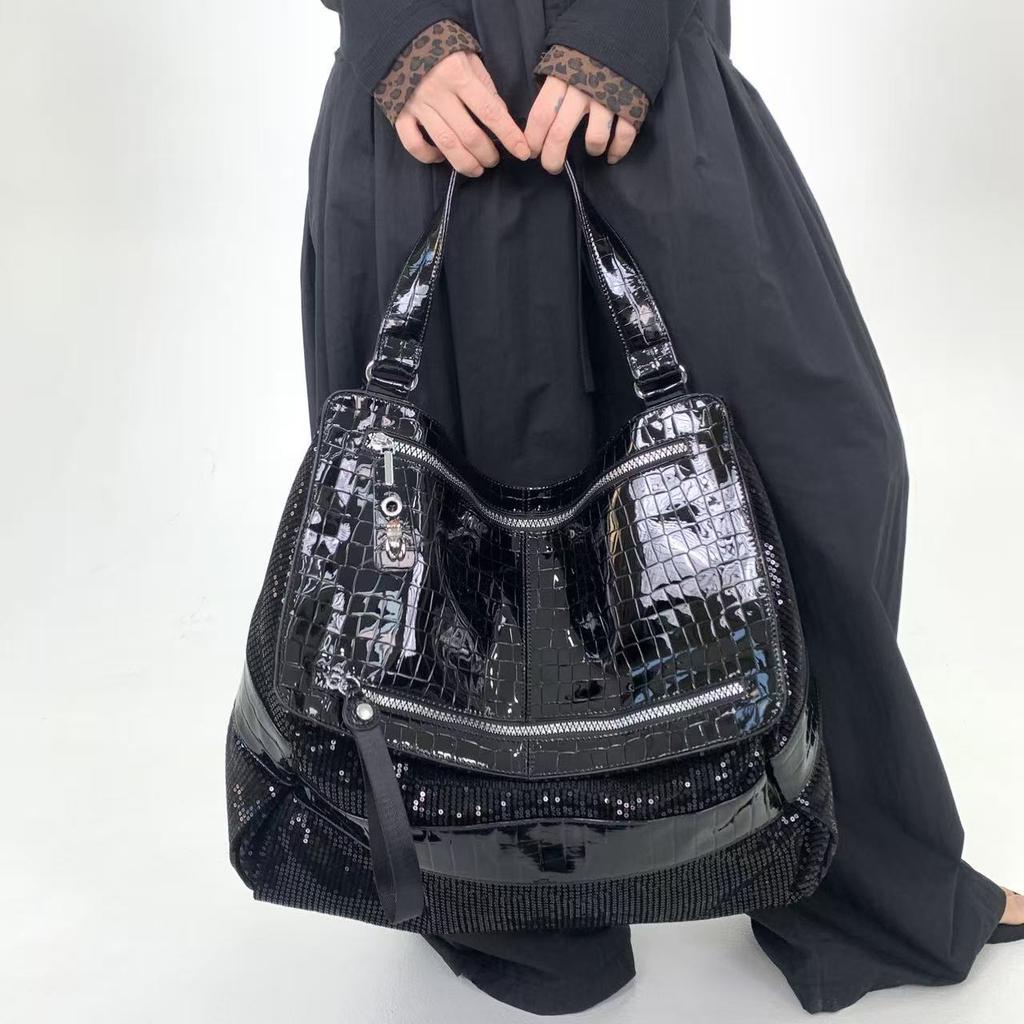 Street Dark Ladies Sequined Shoulder Bag Large Capacity Splicing Zipper Crossbody Handbag