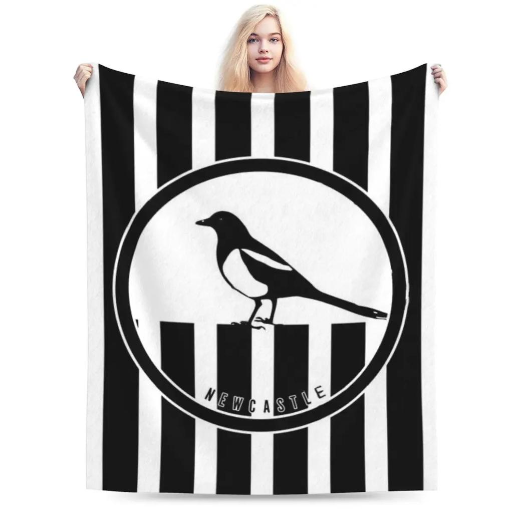 Newcastle - Magpies Decke Weiche Warme Flanelldecke Tagesdecke Bettwäsche für Bett Wohnzimmer Picknick Reise Zuhause Couch
