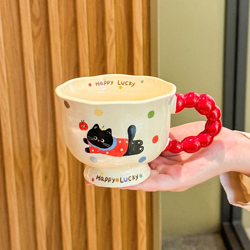 

Give girlfriends and girlfriends birthday gifts, cute polka dot bear ceramic mugs, meaningful gifts for couples, gift boxes. 401-500ml