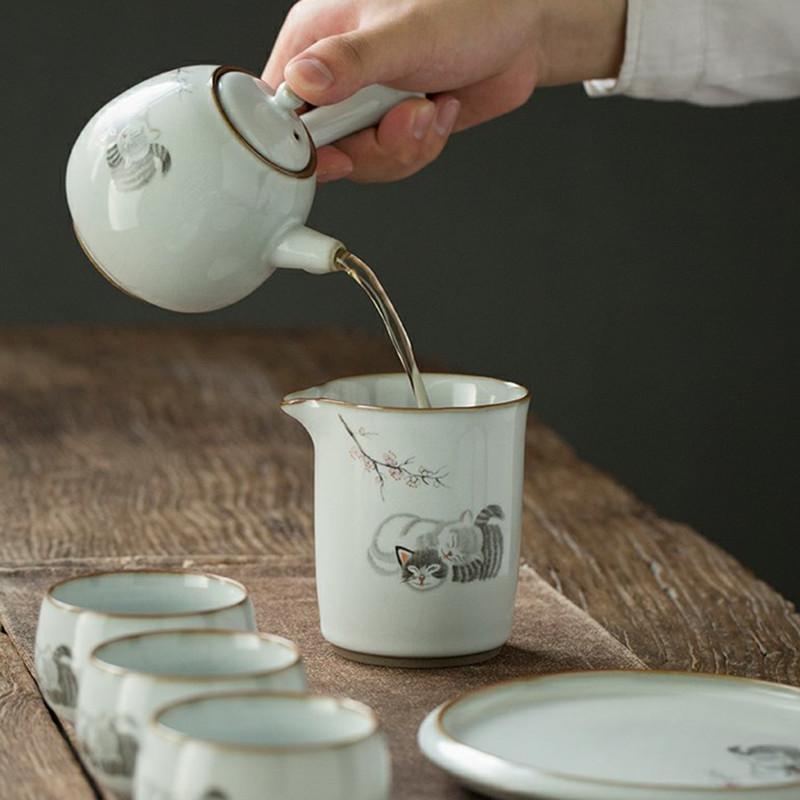 Chinese Retro Ru Kiln Ceramic Fair Cup Tea Strainer Hand-painted Cute Cat Teacup Handmade Tea Infusers Tea Set Accessories