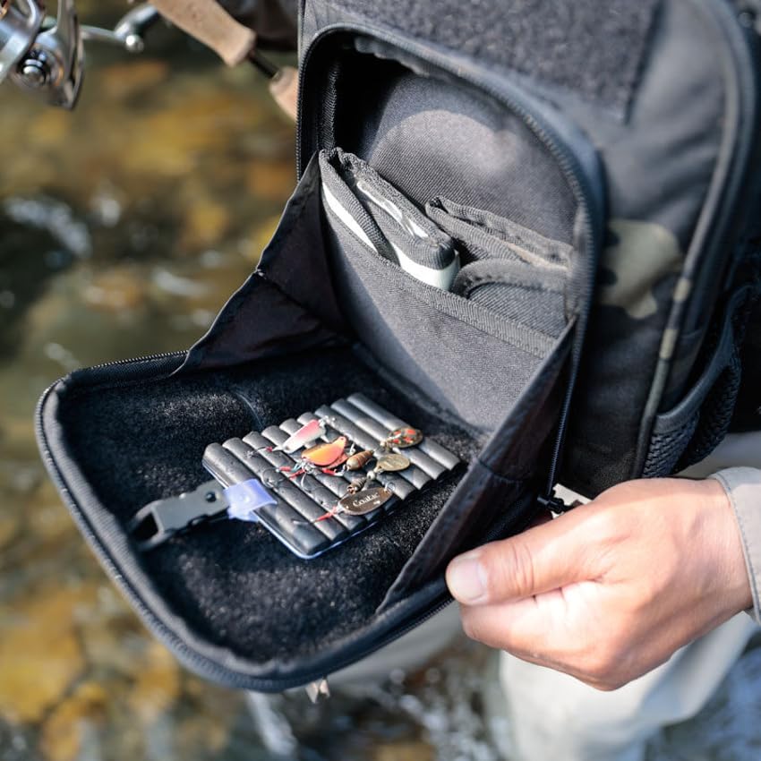 LITTLE PRESENTS Chest Pack B-29 Olive