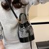 New Women's Bucket Bag Portable Shoulder Messenger Bag