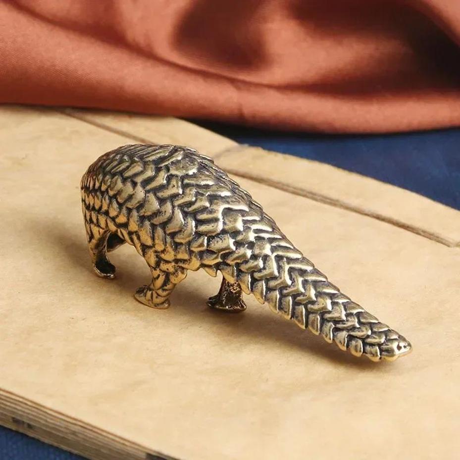 Home Decor Creative Small Crafts Brass Pangolin Figurines Miniatures Vintage Heavy Animal Ornament Statue Gifts Accessories