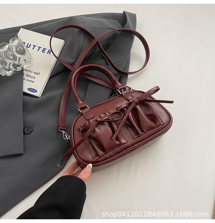 

Niche high-end shoulder bag high-value ballet bow 2025 new women s bag exquisite fashion messenger bag бордовый