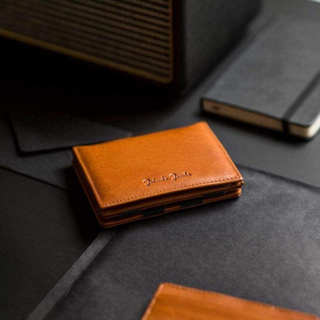 Carteira Mágica Jaimie Jacobs FLAP BOY (Antiskimming, Ultracompacto, Caixa de Presente Incluída) [Revendedor Autorizado] (Distribuição Exclusiva no Japão) (Conhaque)