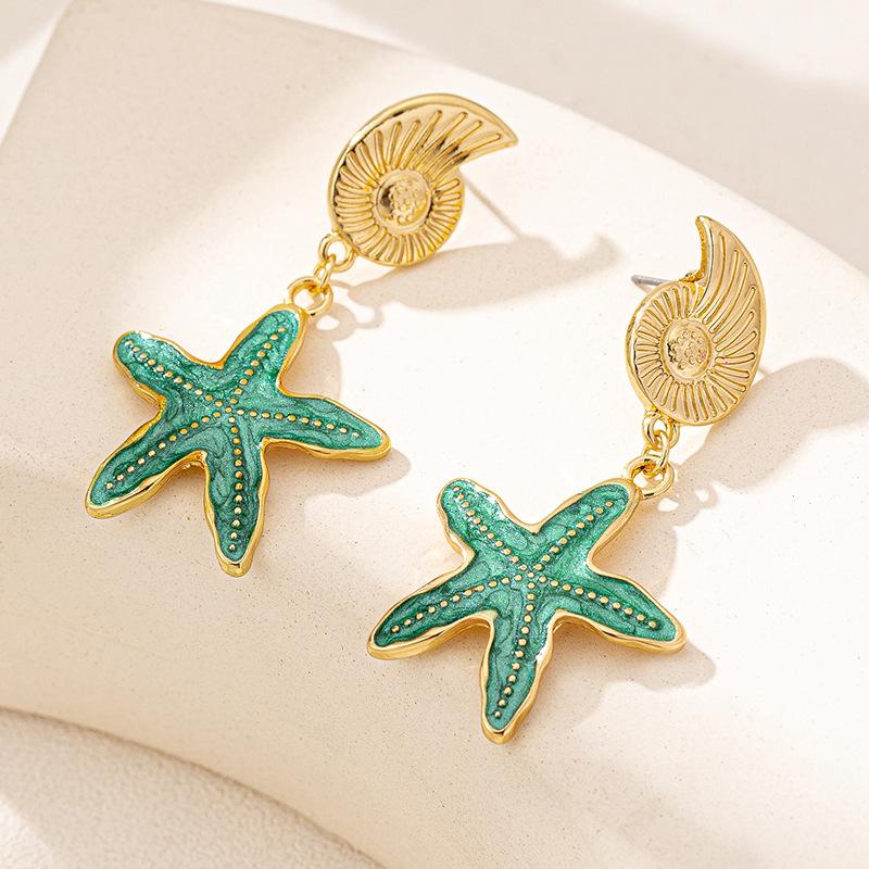 Ocean Style Conch Starfish Earrings Stud for Women Summer Beach Dangle Metal Enamel Earring Girls Party Summer Jewelry Gift