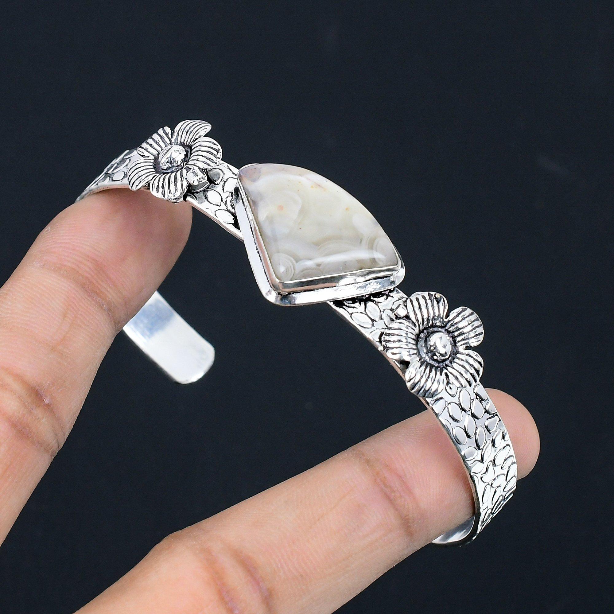 

Trillion Natural Crazy Lace Agate Sterling Silver Daughter Flower Elegant Bangle Adjustable