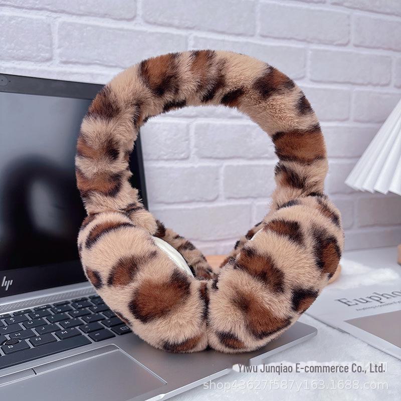 Women's Plush Earmuffs: Antifreeze, Warm, and Stylish for Outdoor Autumn and Winter Cycling