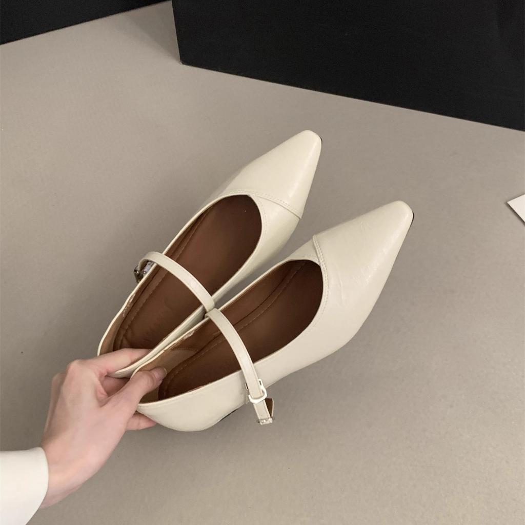 Inner height increase pointed head shallow mouth single shoes women's 2025 new autumn French commuter OL temperament evening Mary Jane shoes