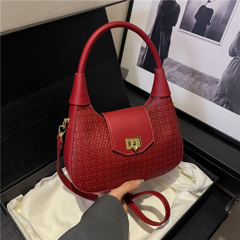 

Underarm small bag women s 2025 new woven crescent bag fashion messenger bag хакі