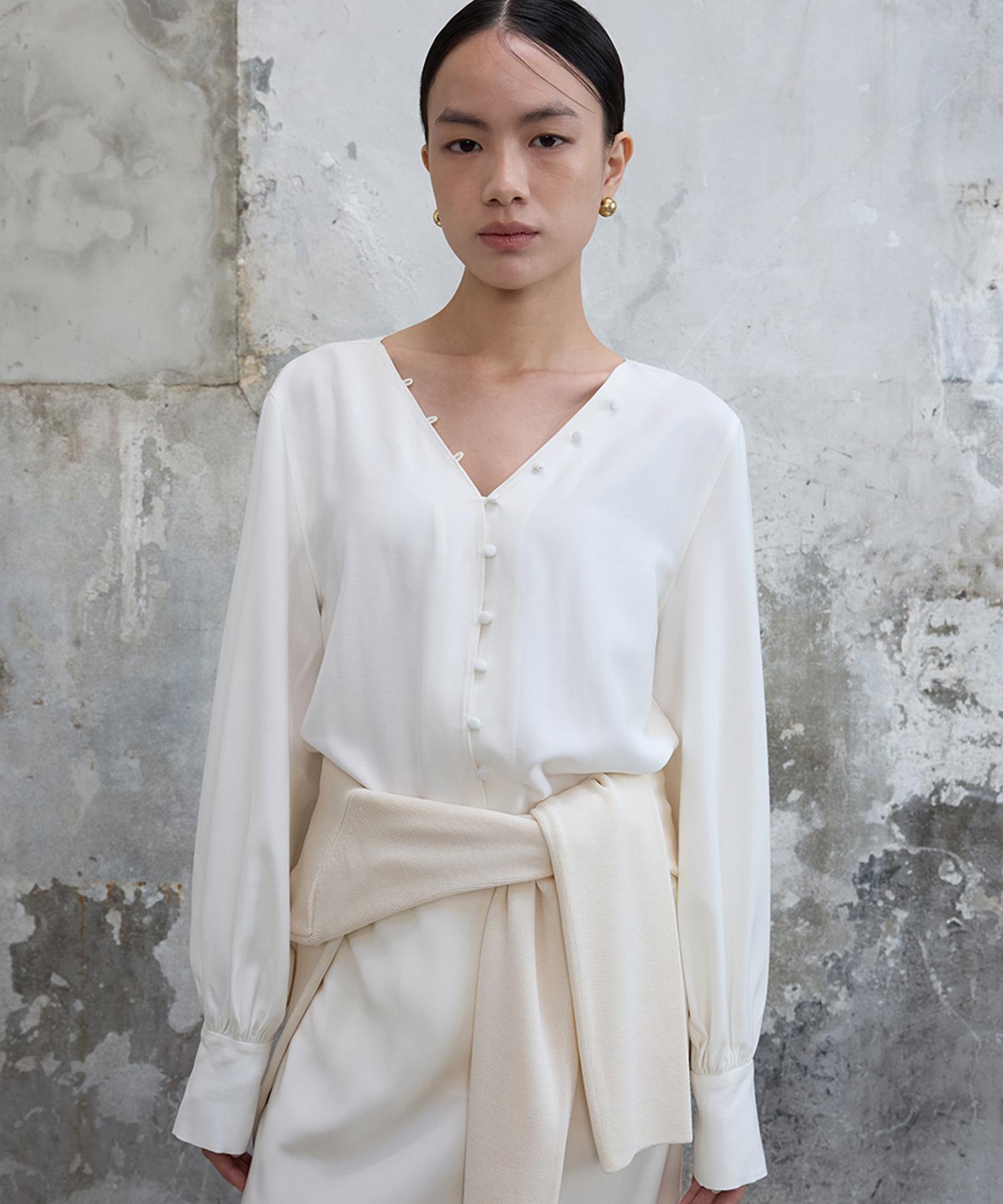 Bundak Saints Button Point Puff Blouse Off White Off White/Free