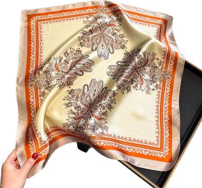 Accessoires – Schals & Tücher