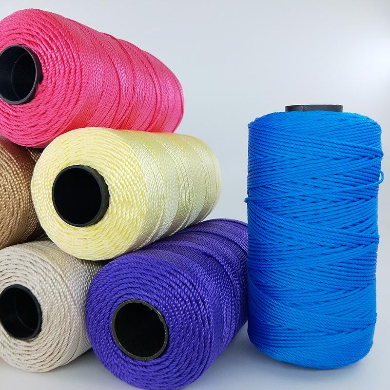 Příze z ledového hedvábí: Třívláknová příze pro ruční pletení a háčkování - Ideální na pantofle, tašky, čepice, návleky na hrnky a podsedáky do auta