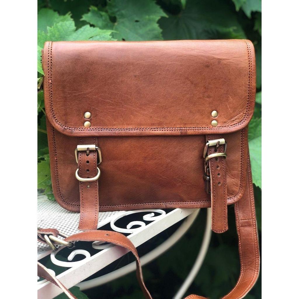 Rustikální messenger taška, stylová kožená pánská taška velikosti iPad, stylová 11” kožená kabelka, dámská kožená crossbody kabelka, fairtrade nosič na ipad