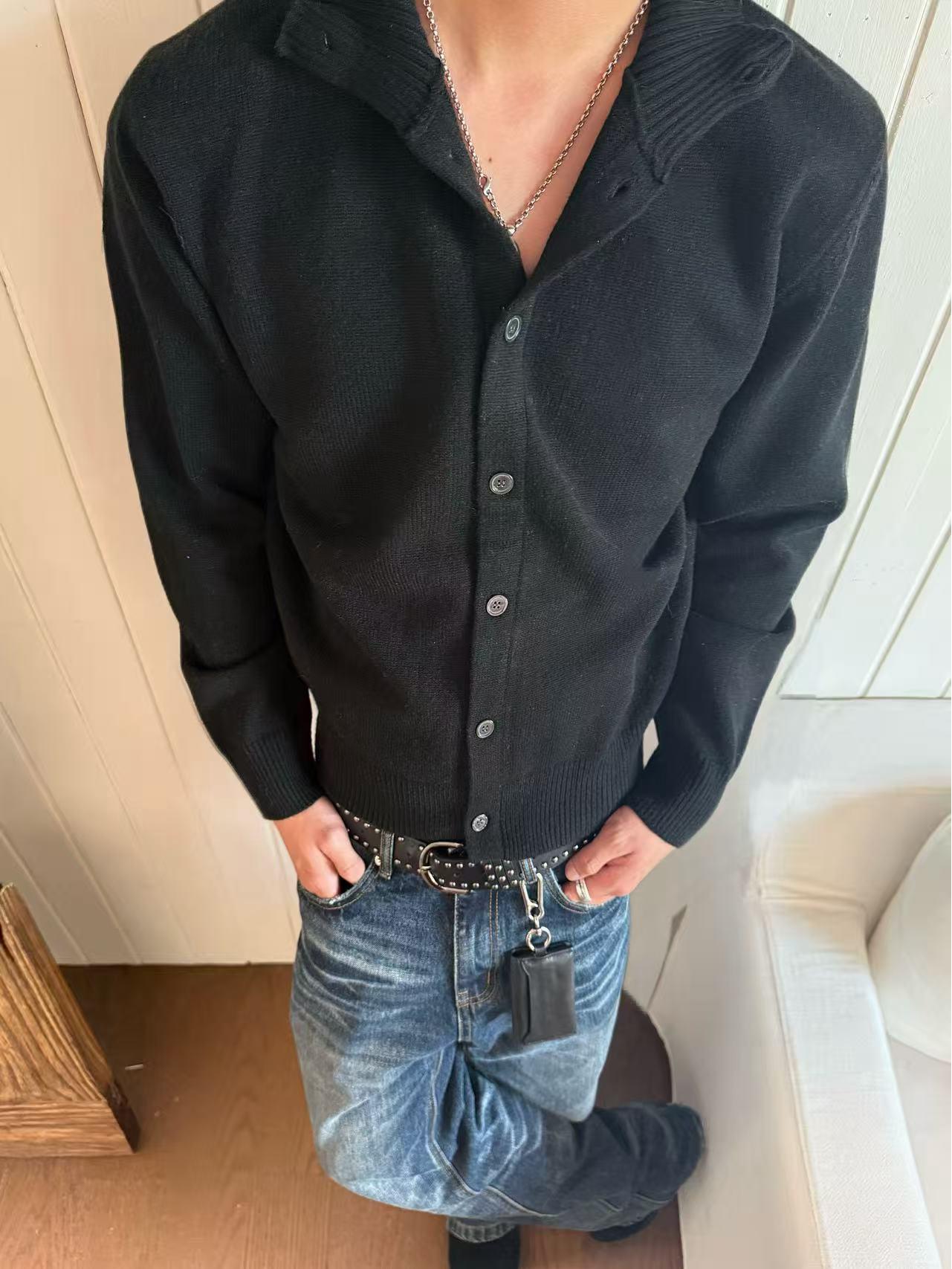 

EME Yishengyi Retro German-Style Anti-Pilling Knit Stand Collar Cardigan Sweater for Spring and Autumn. L