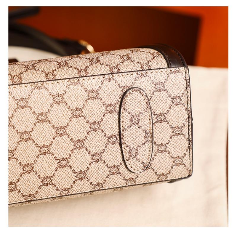 2023 Trendy Fashion Atmospheric Shoulder Bag Large Capacity Versatile Chain Bag Cross-body Carry-on Women's Big Bag