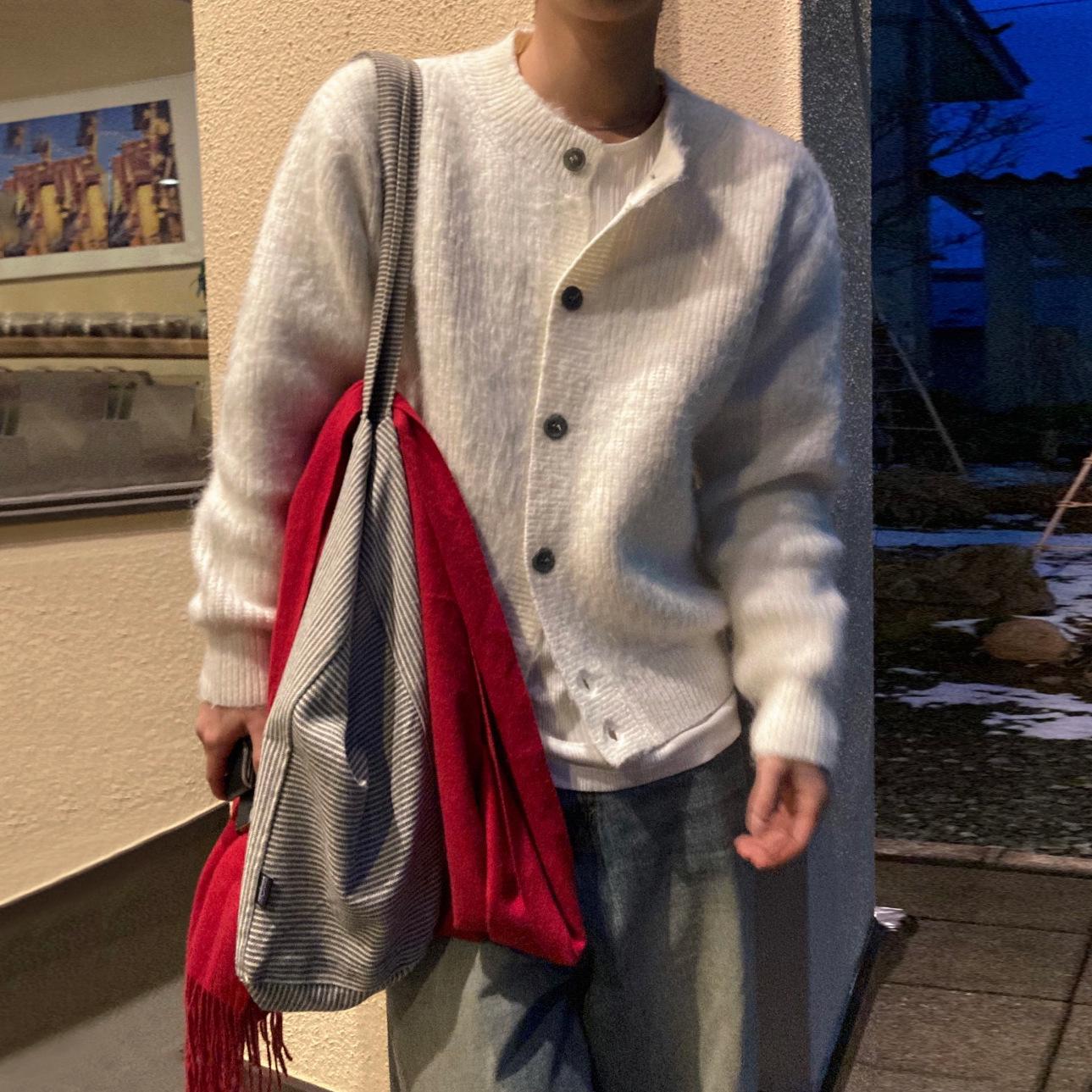 

Men s Loose Fit Round Neck Knit Cardigan - Winter Warm Sweater Coat, Korean Style, Casual Commuting Wear L білий