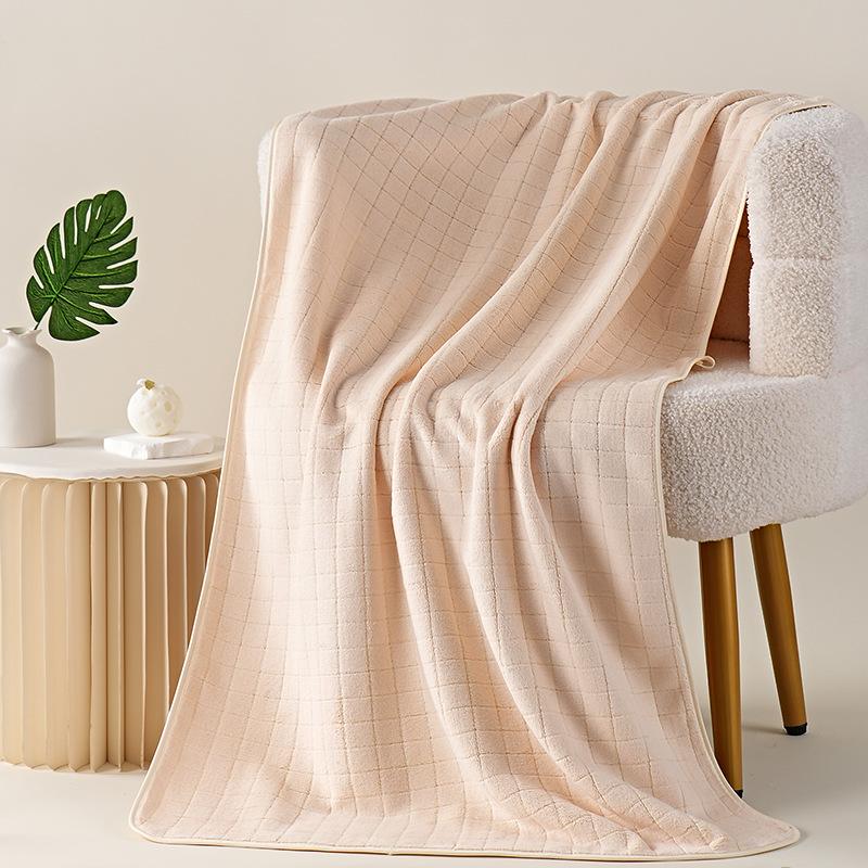 Coral Fleece Bath Towel, Thickened and Enlarged 90 * 170, Covering The Body. Adult Quick Drying and Absorbent Swimming Gift Bath Towel