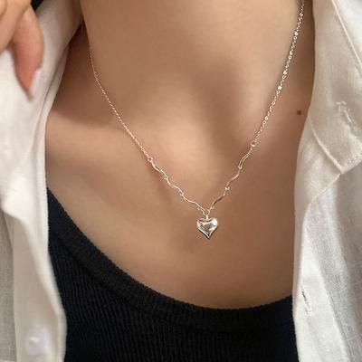 Niche Design Sense Love Wave Necklace Women'S Simple Light Luxury Elegant Fashion Exquisite Versatile Neck Chain Sweater Chain