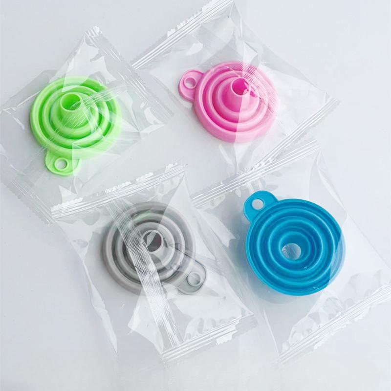 

Silicone Folding Funnel For Ice Bag Oil Pouring Funnel Large Caliber Suction Nozzle Grocery Organizer Funnel синий