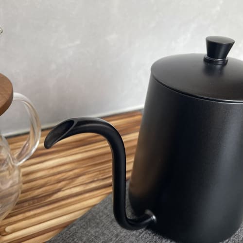 SOVIFKI Drip Pot, 580ml, Stovetop Coffee Pot, Camping Pot, Stainless Steel, Outdoor Drip Kettle, Small, Narrow Mouth, Internal Graduations, Black