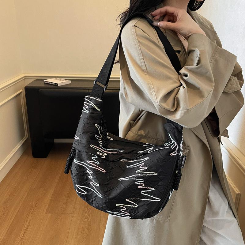 2025 Fashion Trend Niche Design Casual Simple Large-capacity Bag Autumn New Women's Shoulder Messenger Bag