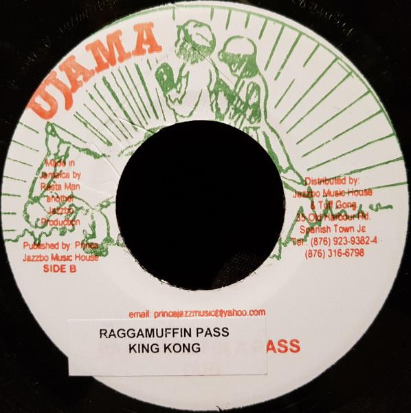

7-дюймовая пластинка KING KONG - Raggamuffin Pass НИКАКОЙ Ujama Ямайка Регги, Ска и Даб Б/У