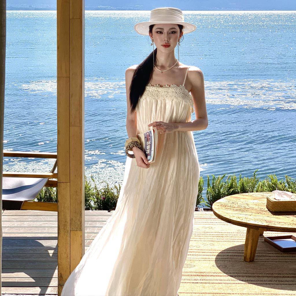 New French sleeveless dress women's summer lace suspender holiday dress