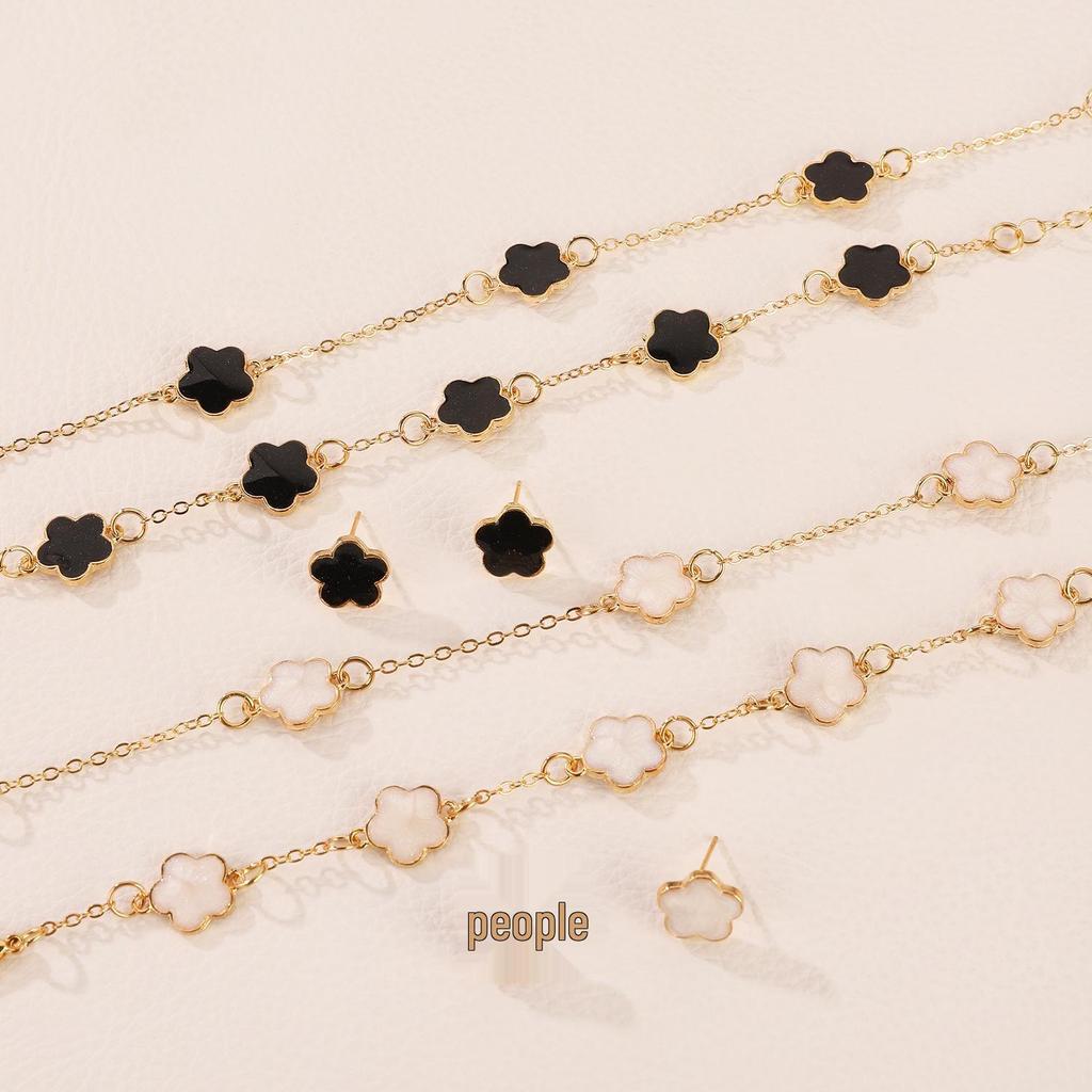 Women's Korean Five-Leaf Clover Jewelry Set: Simple Petal Necklace, Five-Leaf Flower Bracelet, Ring, Earrings (4-Piece Set)