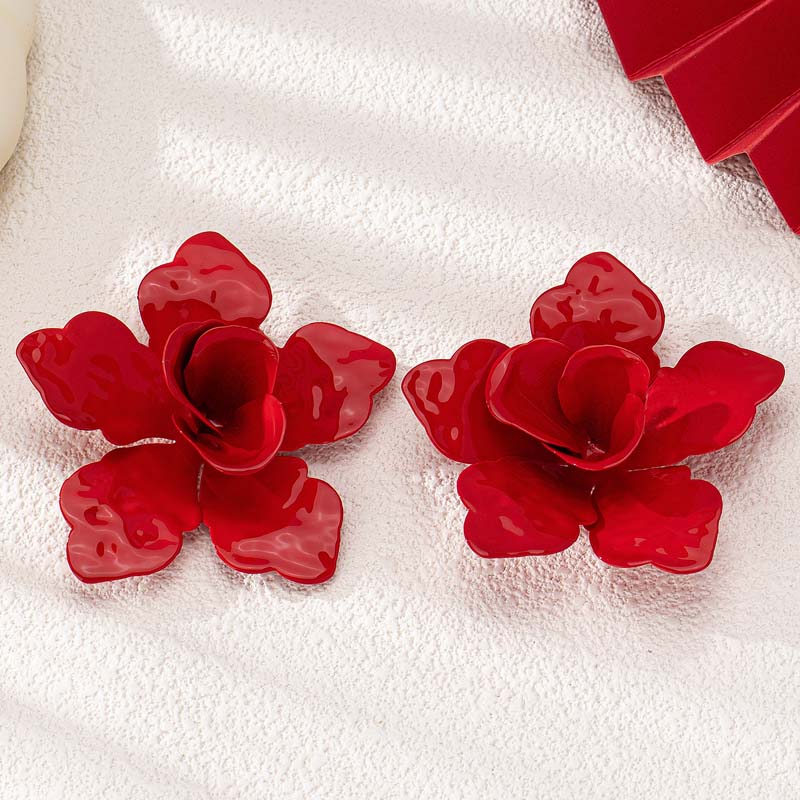 Exaggerated Metal Large Flower Stud Earrings for Women Vintage Red Drip Oil Petal Personality Earrings Party Zircon Accessories