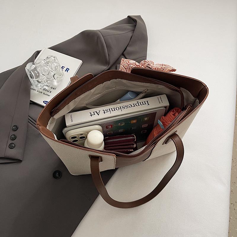 Autumn Woven Tote: Large Capacity & Fashionable Women's Underarm Handbag