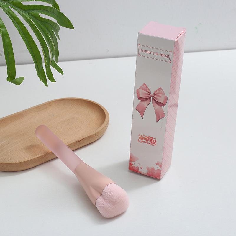 New 1PCS Traceless Foundation Brush Heart Shape Makeup Brush Professional Makeup Artist Beauty Tool