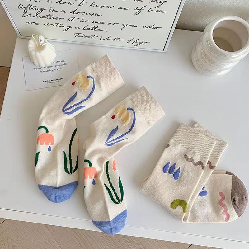 Cute Cartoon Print Women Cotton Socks Spring Autumn Soft Sweet Floral Middle Tube Sock JK Korean Harajuku Girls Socks Sokken
