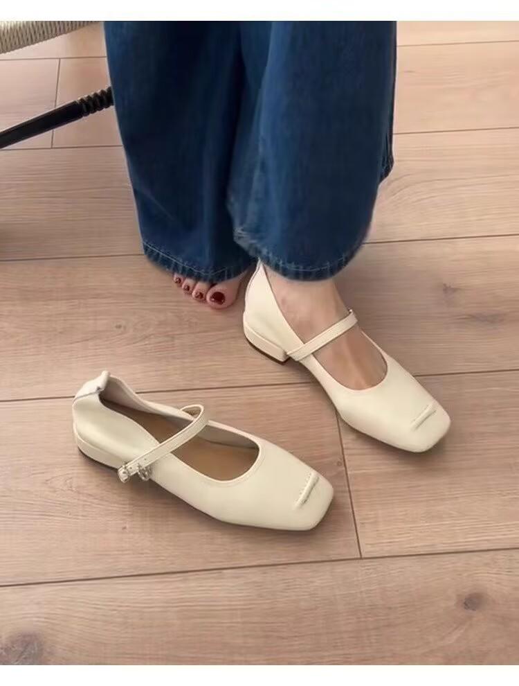 Square Head One-word Buckle with Mary Jane Shoes Women's New Soft Leather Yellow Retro Flat Shoes