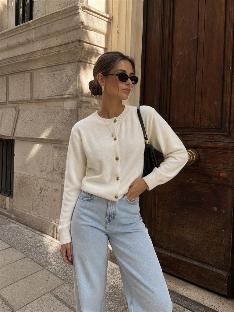 Retro literary and artistic autumn and winter comfortable gold buckle crew neck knitted cardigan solid color women's sweater cardigan gold buckle