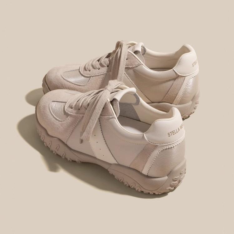 Weiche Leder Flachboden Rutschfest Vielseitige Deutsche Trainingsschuhe Damen 2025 Frühling Neue Mode Vielseitige Weichsohlen Freizeitschuhe Forrest Gump Schuhe