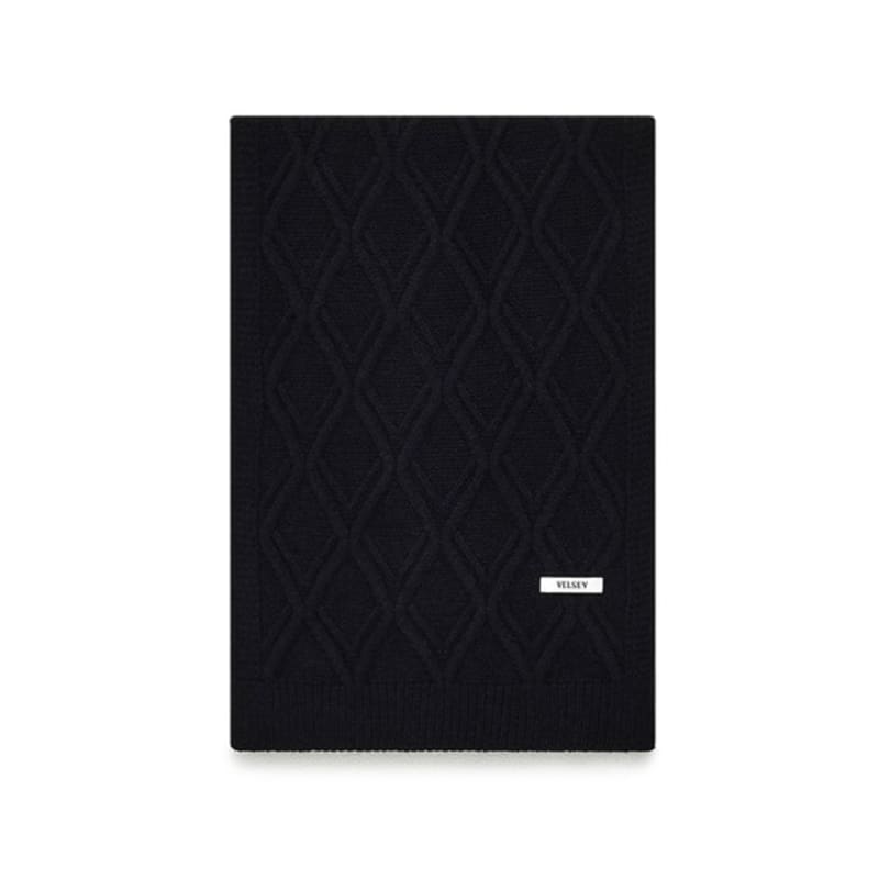 Velsey Diamond Woven Knit Muffler [BLACK]