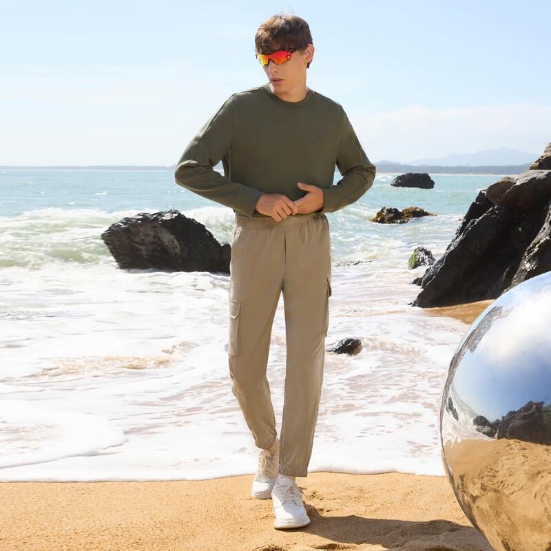 J.Lindeberg Men's Loose Fit Drawstring Cargo Pants