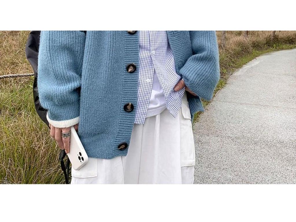Korean V-Neck Cardigan: Trendy Men's Knitwear for 2025 Autumn/Winter - Hong Kong Ins Style