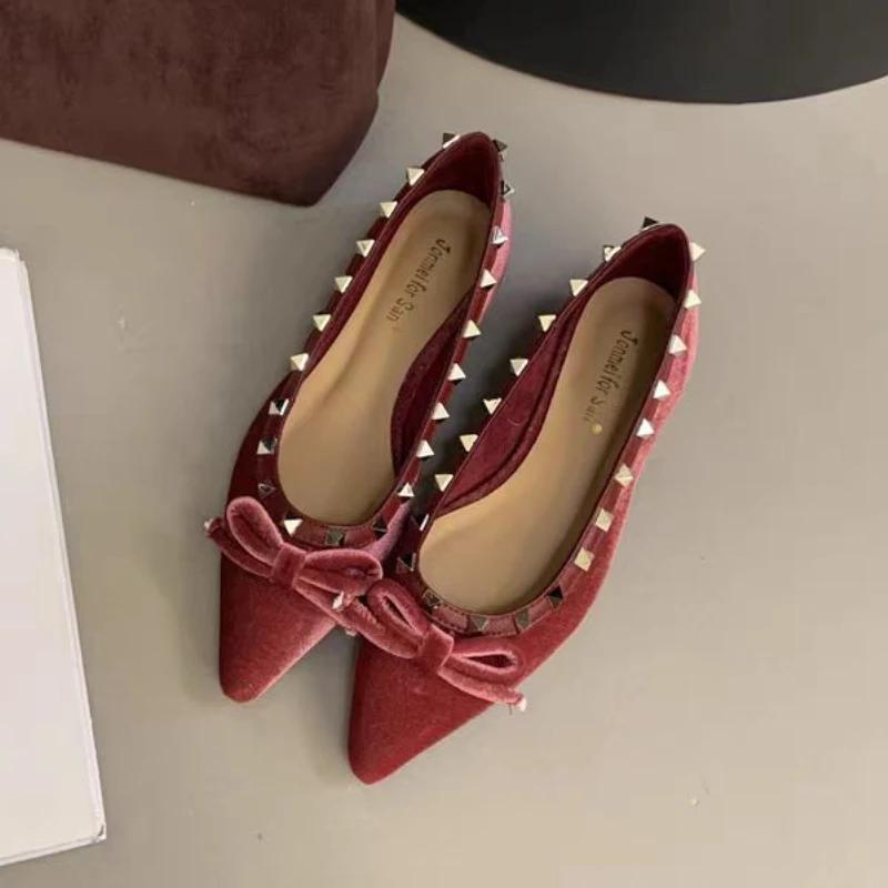 Fashion 2025 Women Ballet Flats Shoes Spring Summer New Casual Walking Loafers Pointed Toe Women Designer Lightweight Slip on Sneakers