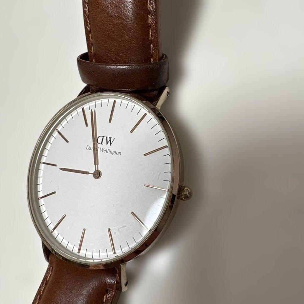 Used Daniel Wellington Quartz Watch Body Brown Leather