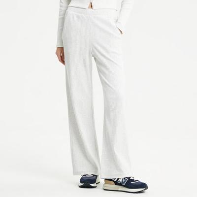 Faldas y pantalones para mujeres – Pantalones y bermudas