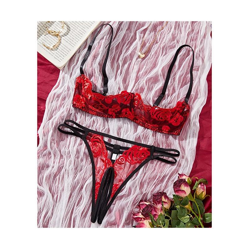 Przezroczyste majtki, stringi, biustonosze z odkrytymi miseczkami, haftowane cienkie wstążeczki, łączone uwodzicielskie erotyczne komplety