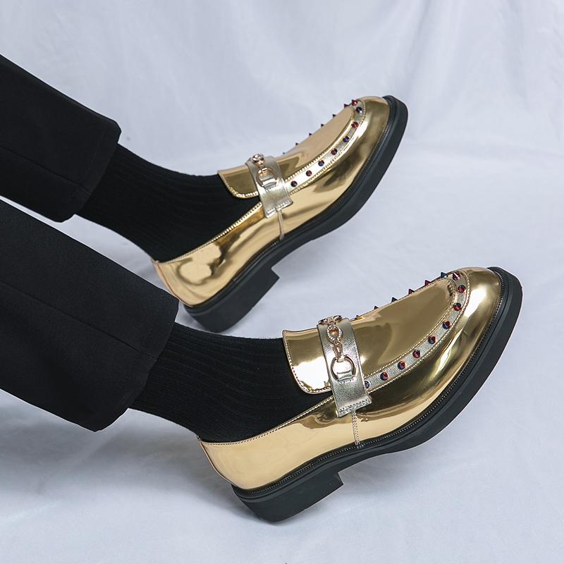 2024 Hot Sale Comfortable Flats Walking Shoe Lightweight Lazy Leather Loafers Coiffeur Men's Shoes Classic Men Shoes for Wedding